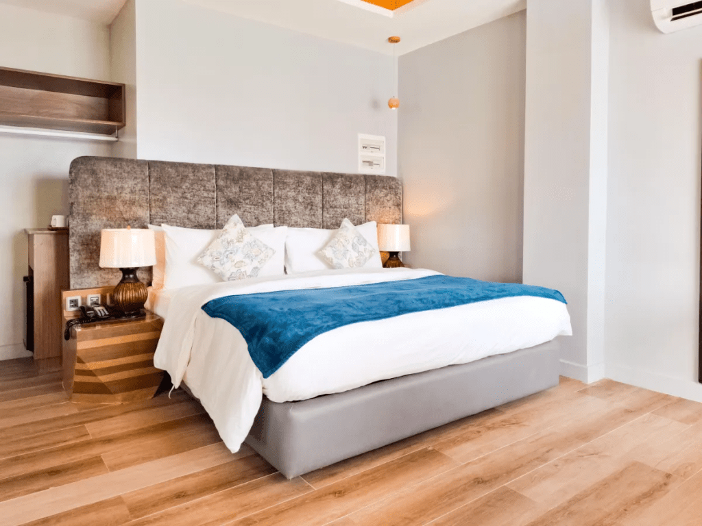 the pinnacle suite