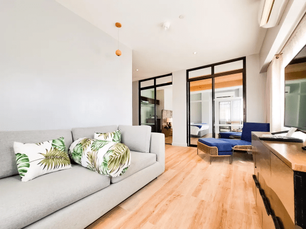 Pinnacle Suite - Image 2